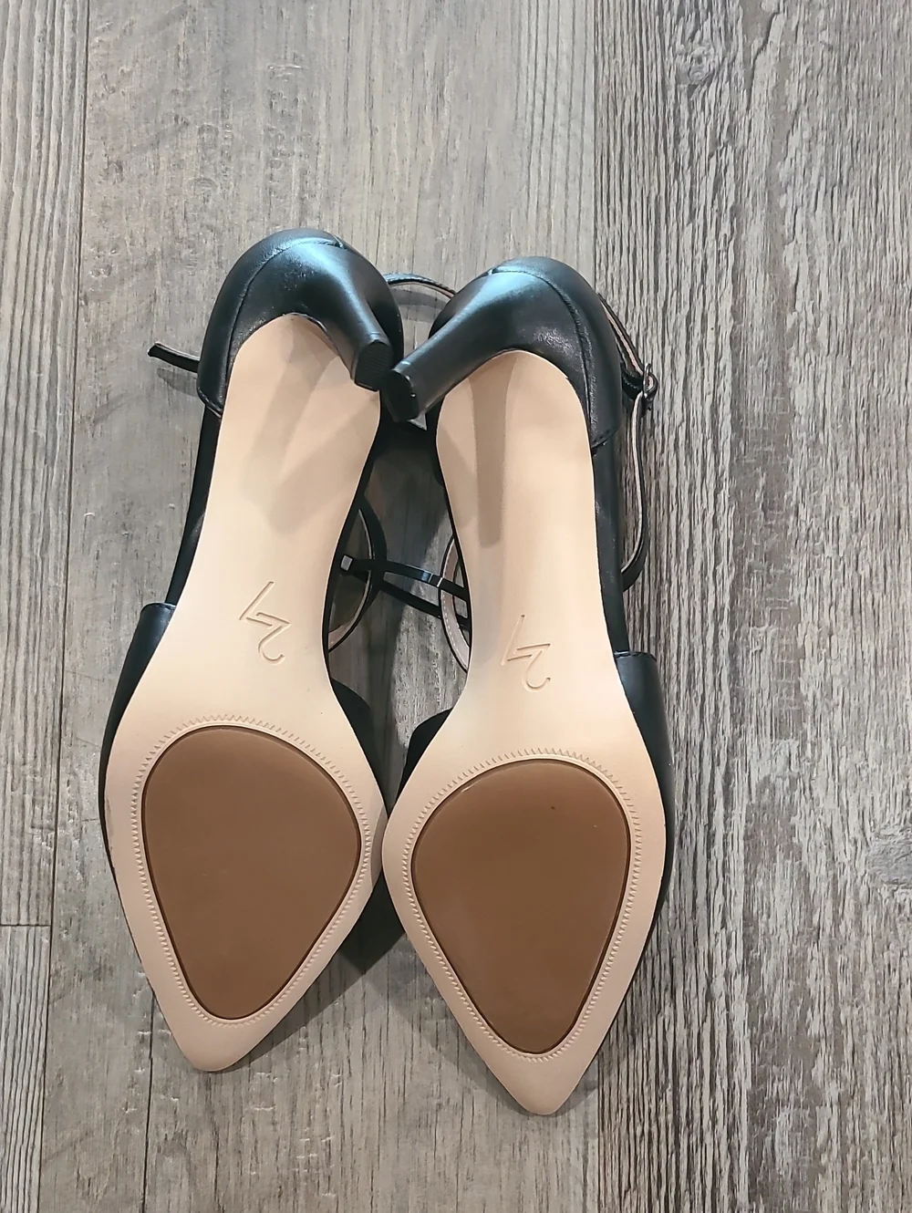 27 Edit Naturalizer Black AbilynLeather Strappy Pointed-Toe Pump Size 7.5 Narrow